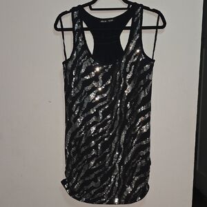 Fashion to Figure Black and Silver Sequins Tank Top Size Large Gorgeous!